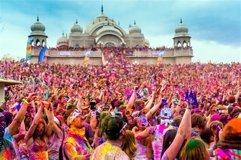 Unforgettable Experiences in India: Embracing its Lively Energy